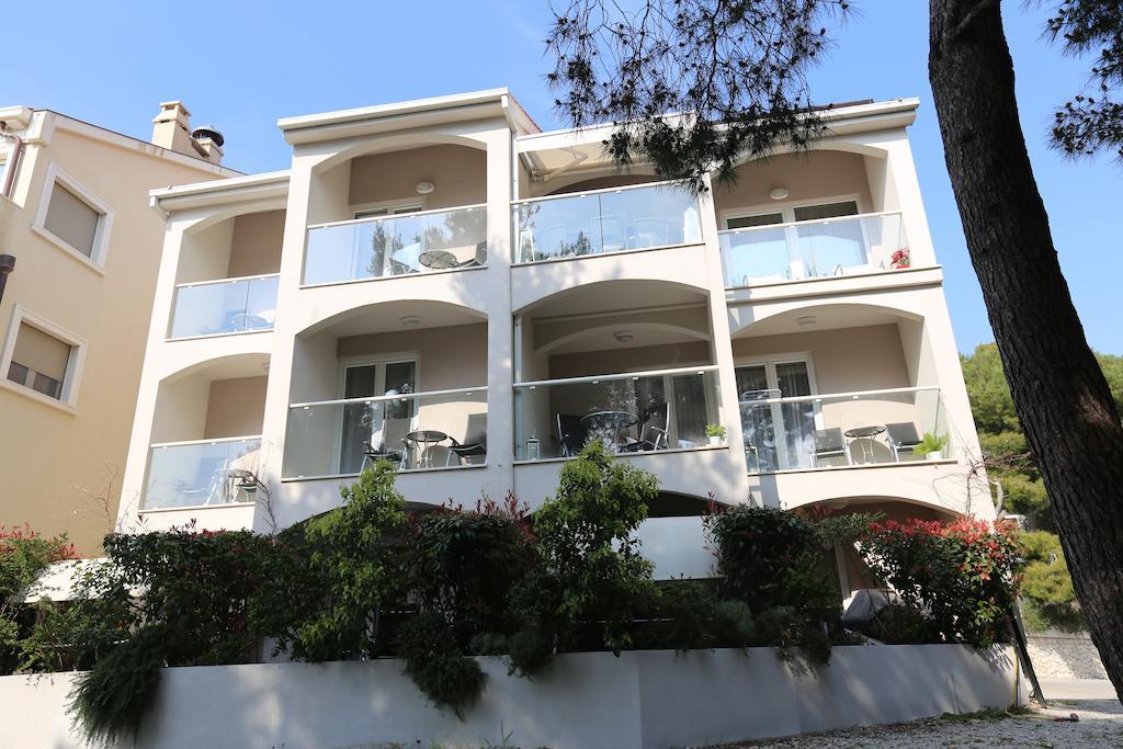 Apartments Lavica Beach Dumicic Podstrana Eksteriør billede