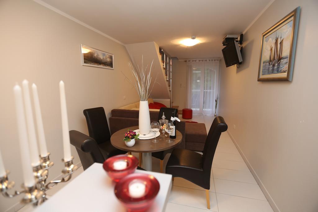 Apartments Lavica Beach Dumicic Podstrana Værelse billede